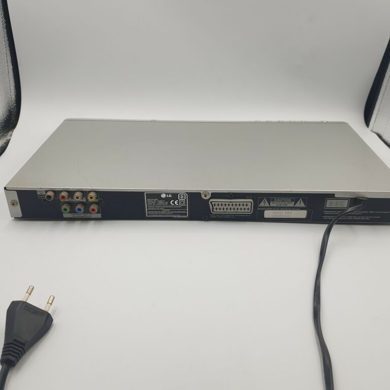 DVD LG DV8631V PILOT SPRAWNY