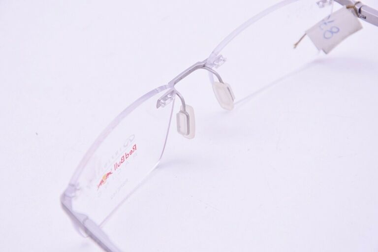 OPRAWKI KOREKCYJNE RED BULL RACING RBRE148-002