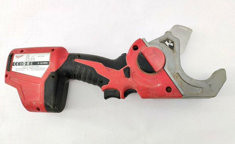 OBCINAK DO RUR PEX MILWAUKEE C12 PPC