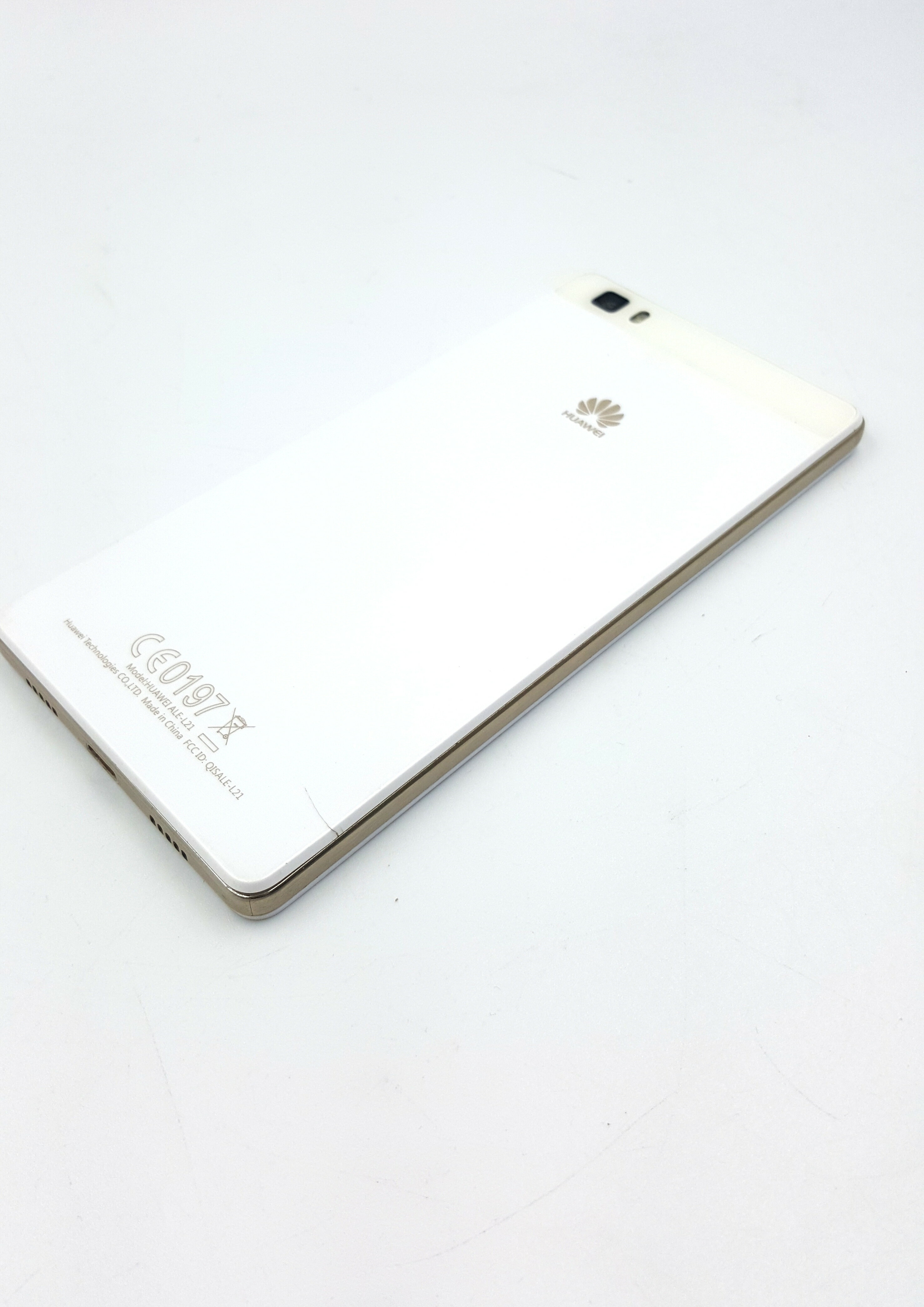 huawei-p8-lite-uszkodzony-lcd-ladny-stan-uszkodzony