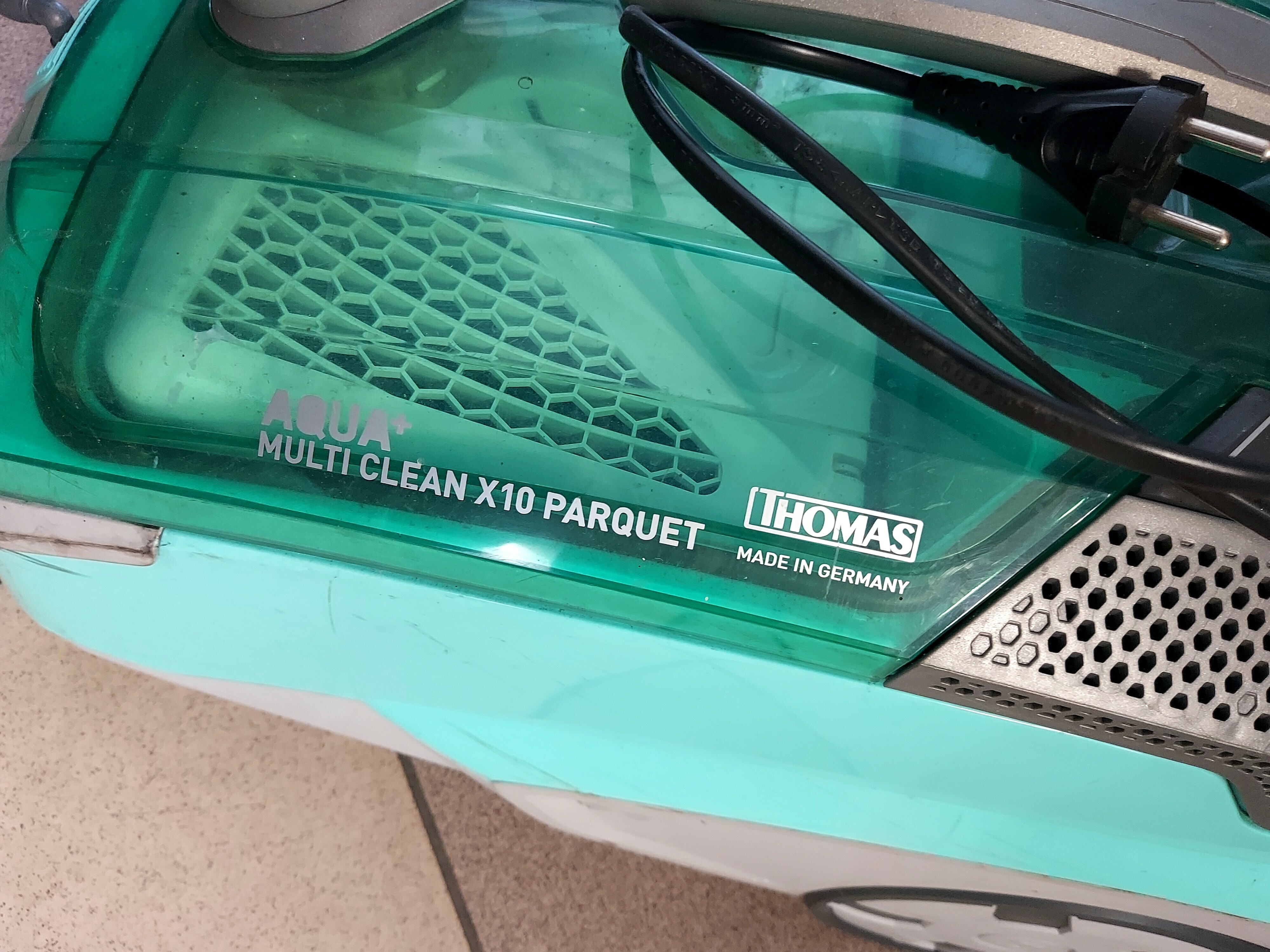 odkurzacz-thomas-multiclean-x10-parquet-rodzaj-zbiornika-na-kurz-pojemnik