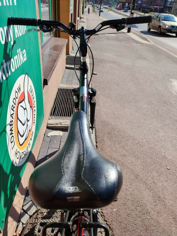 rower-trekkingowy-maxim-mt-22-alu-28-kolor-czarny