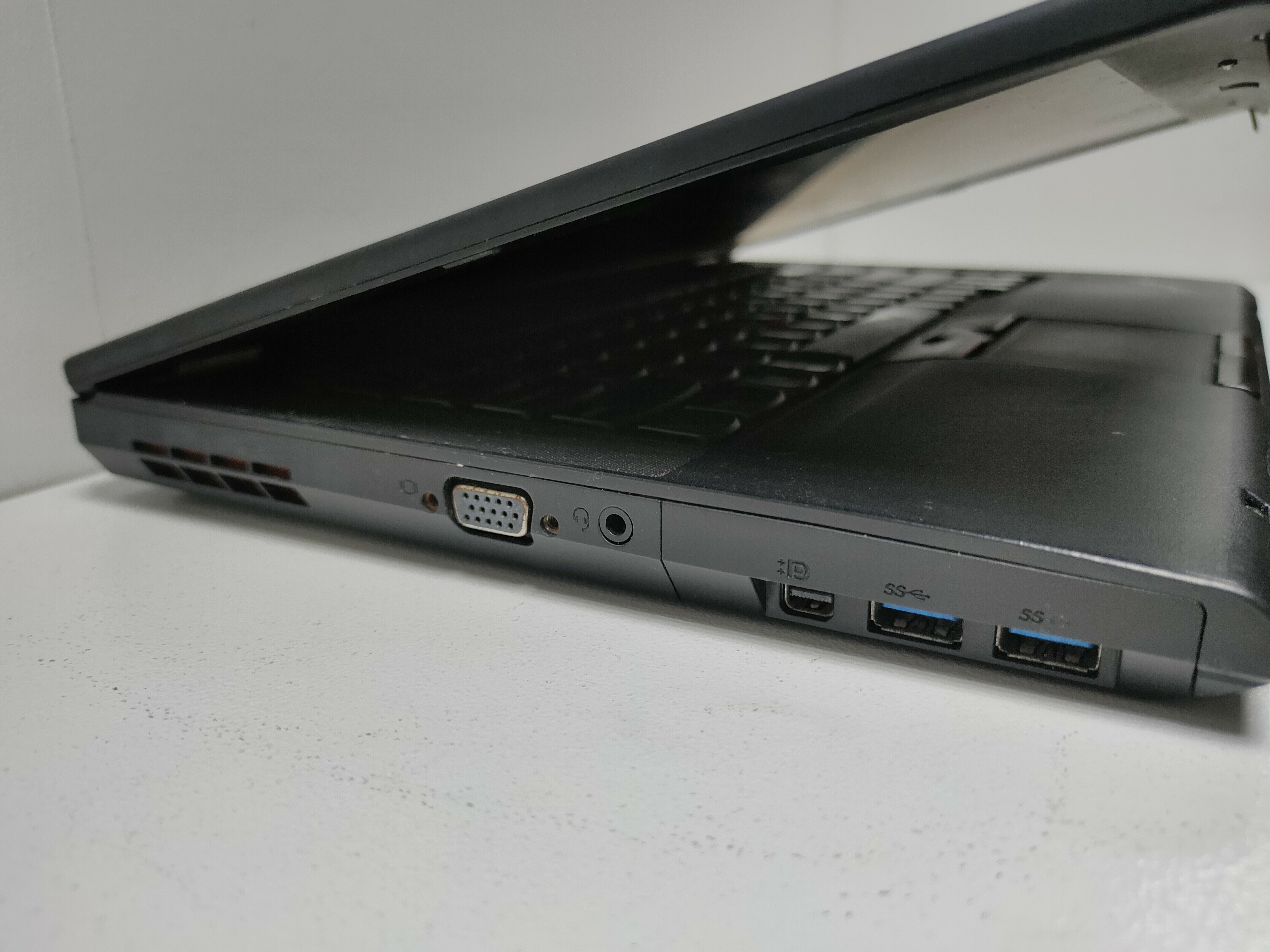 laptop-lenovo-thinkpad-t430-i5-6gb-ladowarka-przekatna-ekranu-141