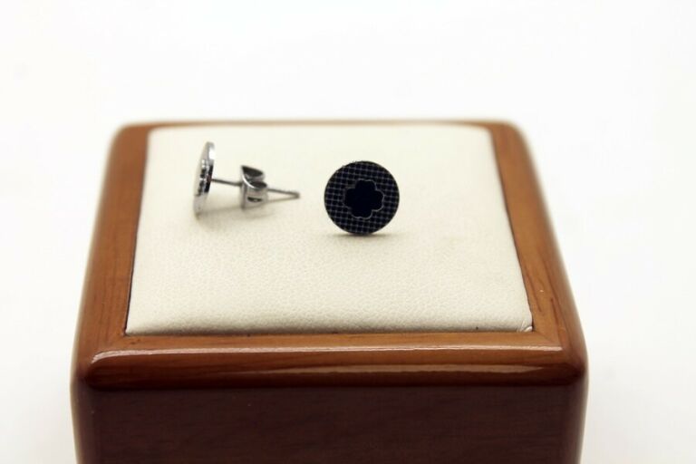 kolczyki-stal-chirurg-srebrny-kolor-koniczyna-ean-gtin-5905884017876