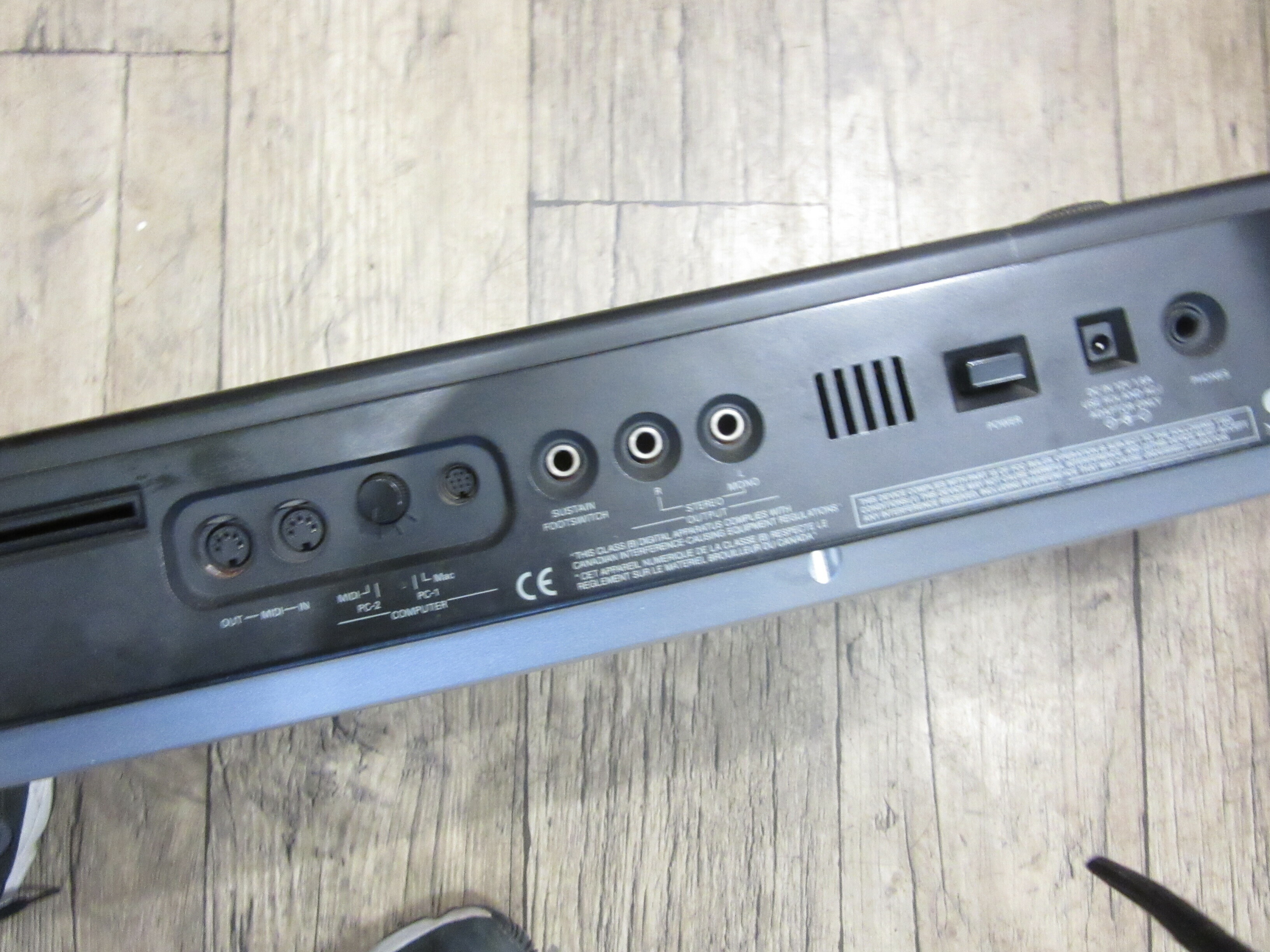 keyboard-e-68-roland-stan-uzywany