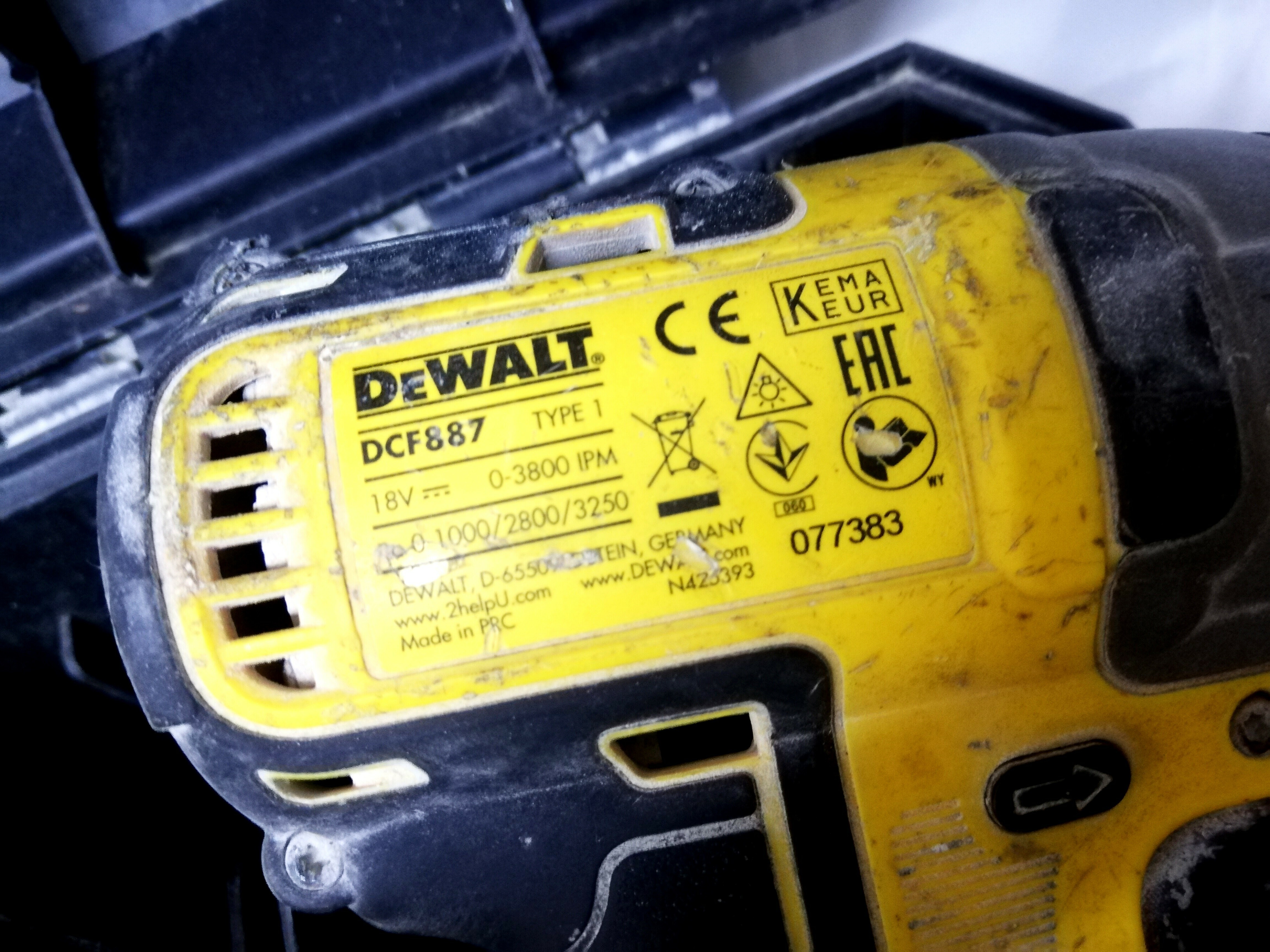 dewalt-18v-lithium-ion-ean-gtin-5035048392782