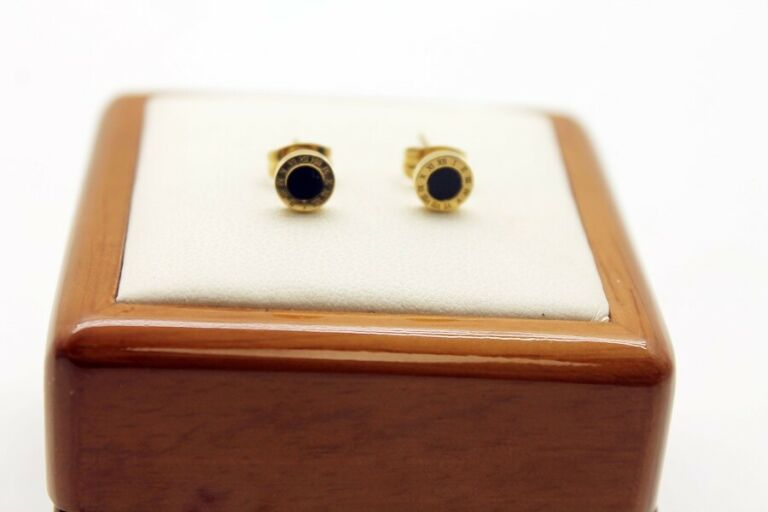 kolczyki-zlote-stal-chirurgiczna-czarne-oczko-traugutta-85-wroclaw