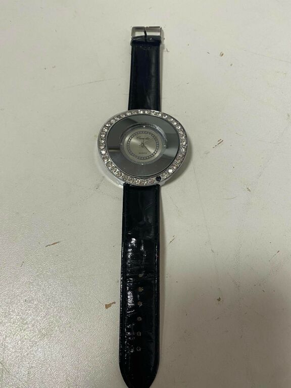 zegarek-damski-camolia-stan-uzywany