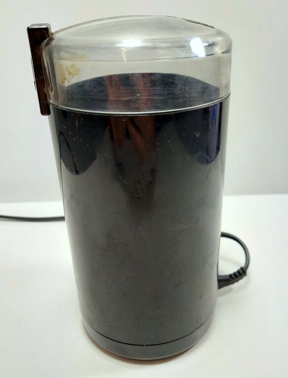 mlynek-bosch-km13-mechanizm-mielacy-ostrza