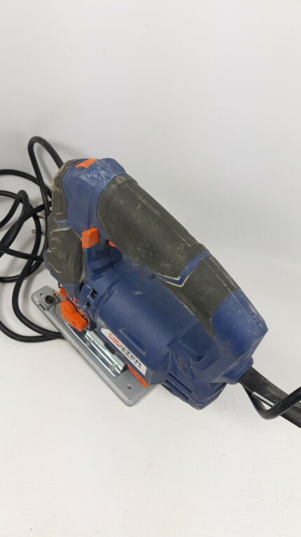 wyrzynarka-dexter-power-nc750js-mocowanie-brzeszczotu-chwyt-typu-t