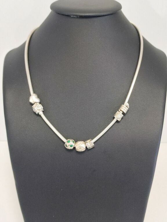 srebrny-naszyjnik-pandora-z-charmsami-925-46cm-stan-uzywany