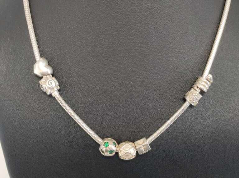 srebrny-naszyjnik-pandora-z-charmsami-925-46cm-marka-pandora