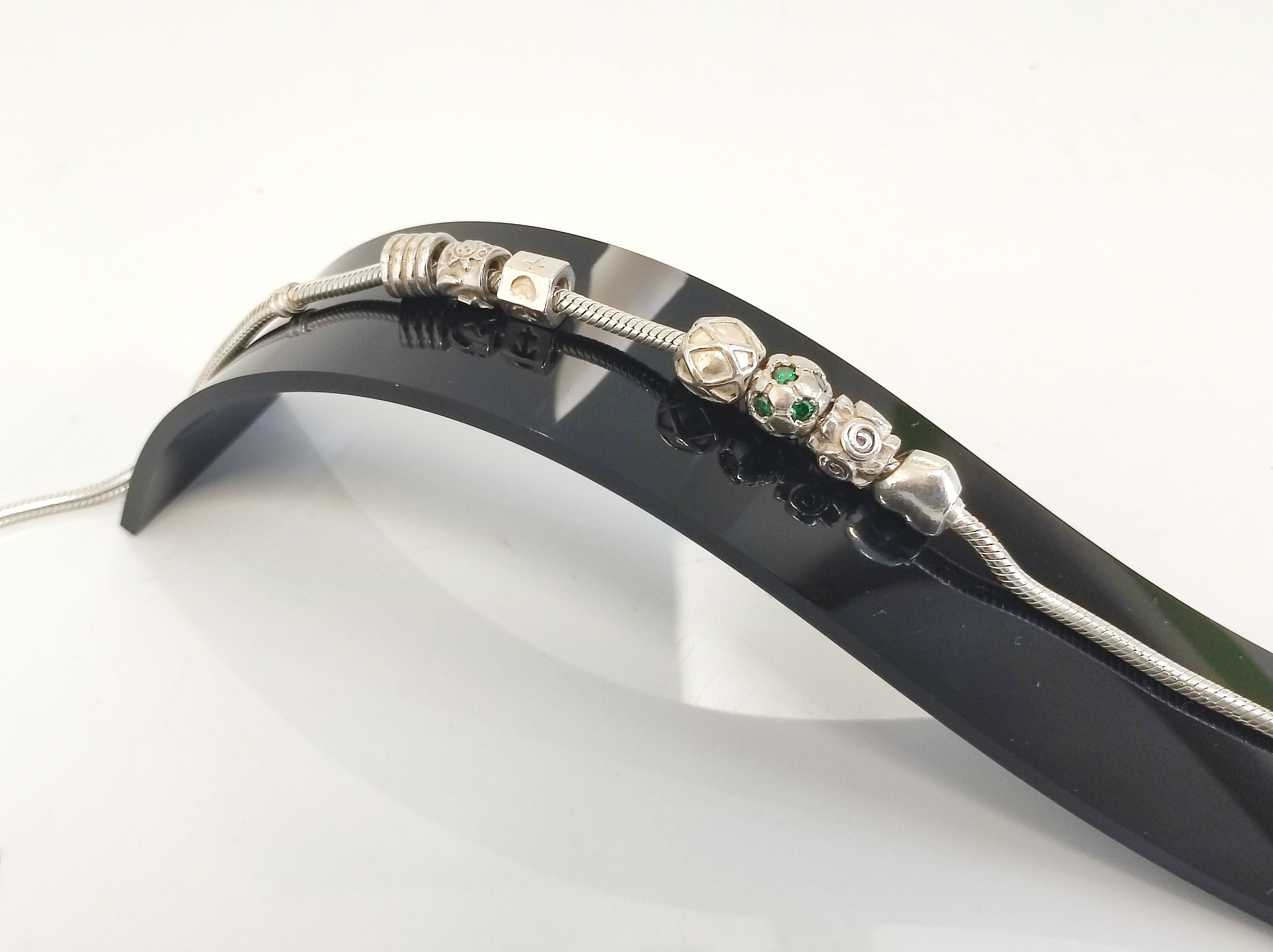 srebrny-naszyjnik-pandora-z-charmsami-925-46cm-plec-produkt-uniseks