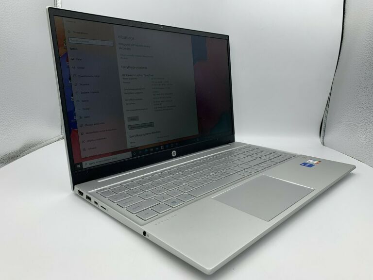 LAPTOP HP PAVILION 15-EG0052NW, I5, 8 RAM !