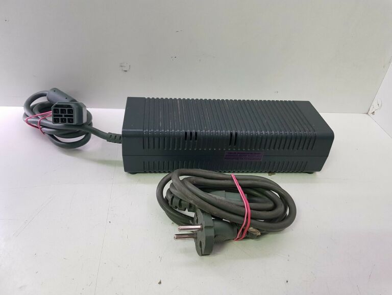 konsola-xbox-360-dysk-wbudowana-pamiec-brak