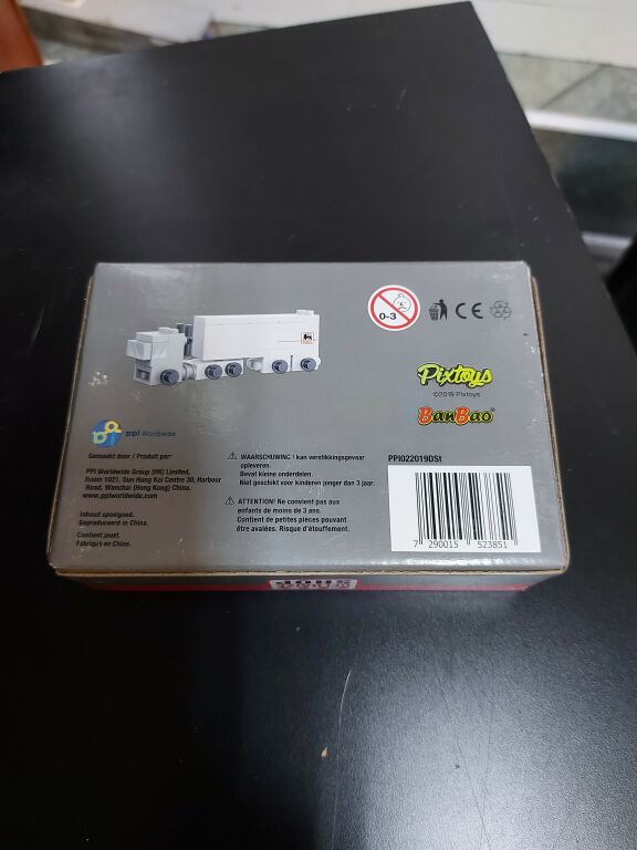 KLOCKI DELHAIZE SHOP CIĘŻARÓWKA
