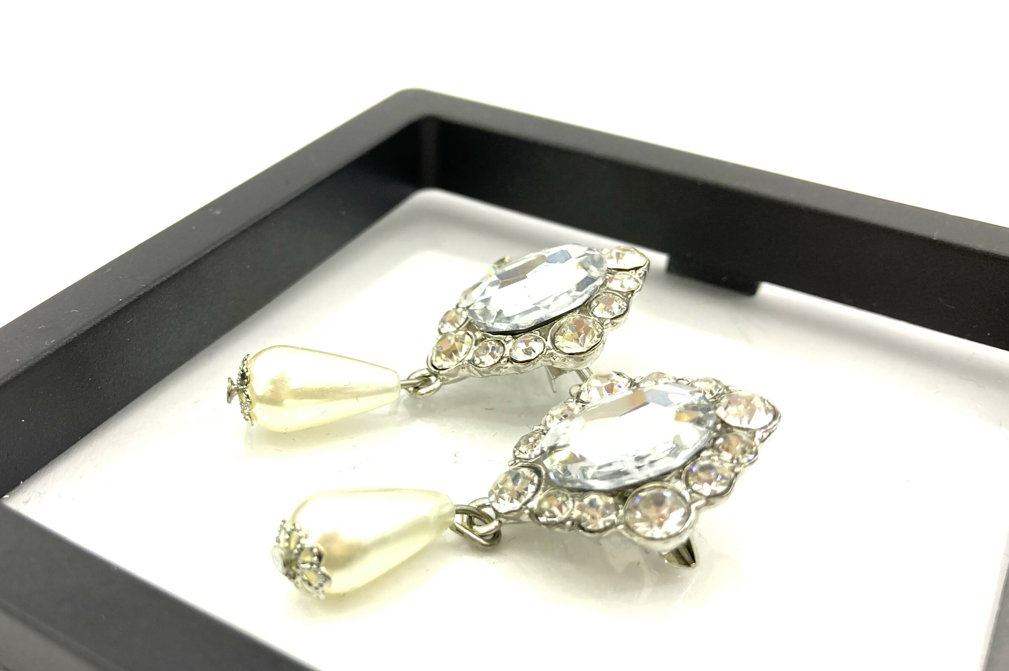 broszka-z-krysztalami-2szt-marka-inna-marka