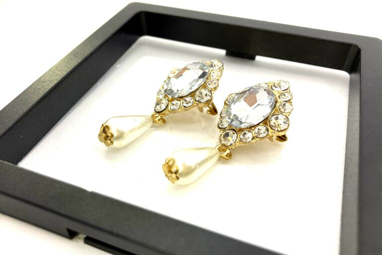 broszka-perly-i-krysztaly-czerwony-dwor-24-gdansk