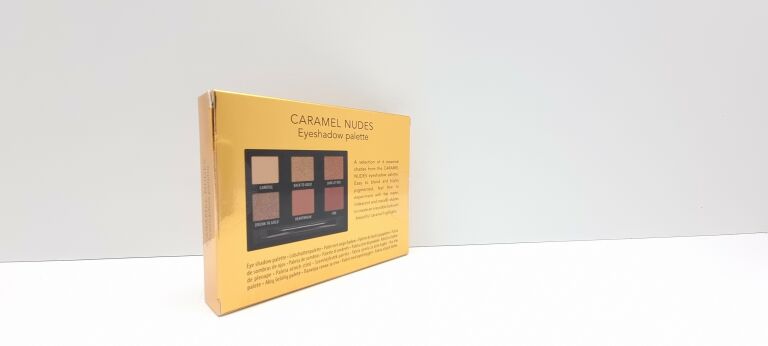 DOUGLAS CIEŃ DO POWIEK CARAMEL NUDES