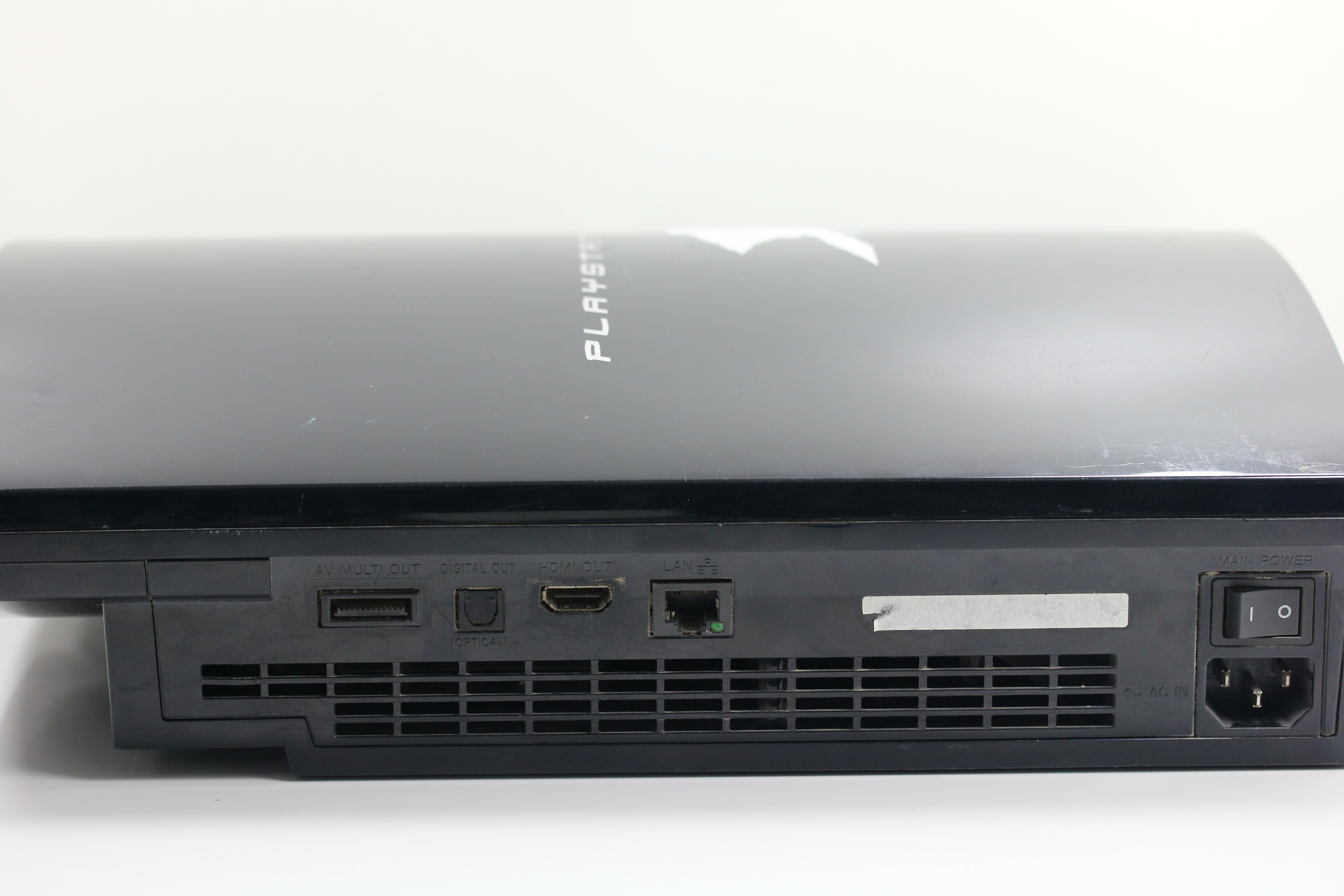 konsola-ps3-uszkodzony-kolor-czarny