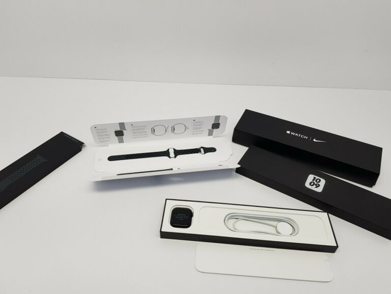 APPLE WATCH NIKE SERIES 7 CELLULAR 41MM GW