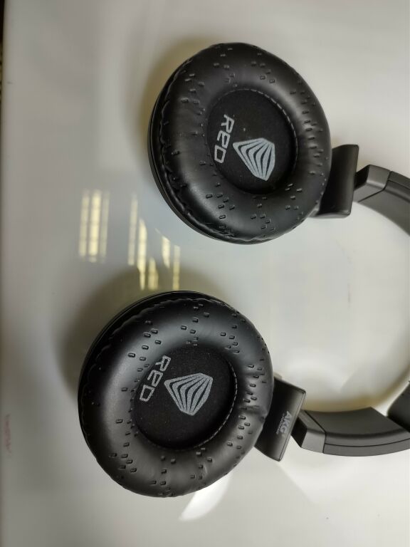 SŁUCHAWKI BEZPRZEWODOWE AKG K845BT PUDEŁKO
