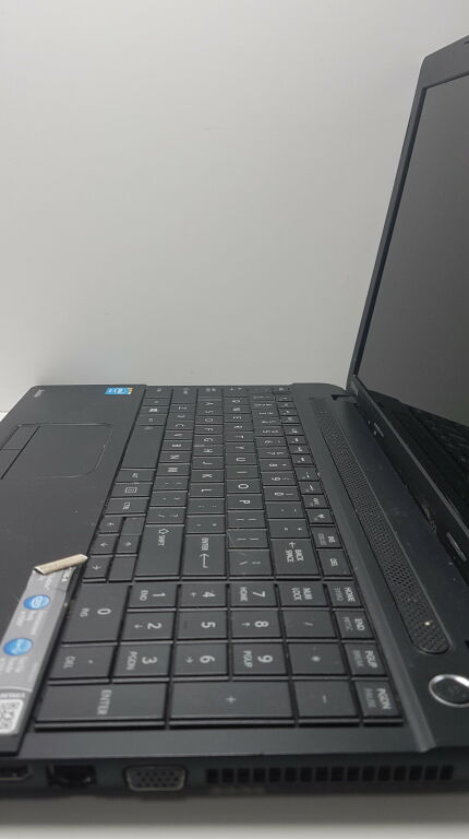 LAPTOP TOSHIBA SATELLITE C55