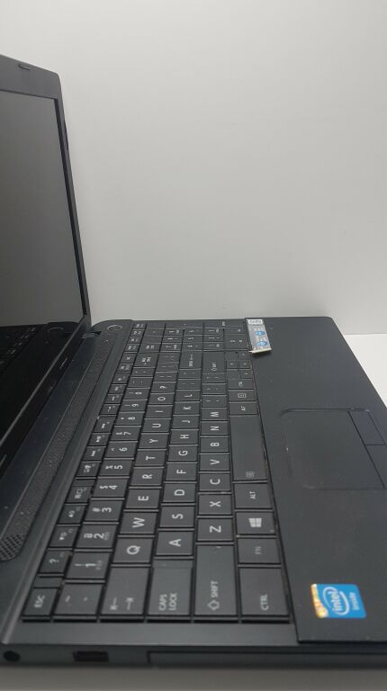 LAPTOP TOSHIBA SATELLITE C55