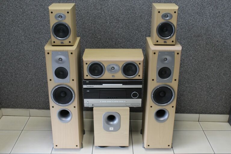 kino-domowe-jbl-balboa-51-harman-kardon-avr240-stan-uzywany
