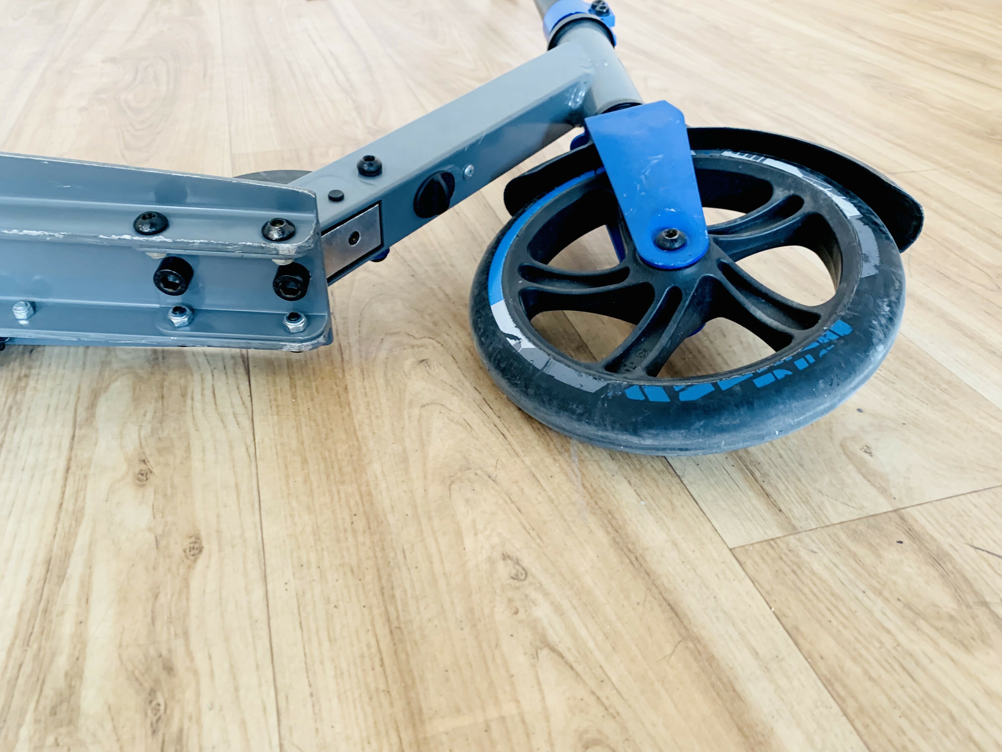 hulajnoga-delta-sport-stan-uzywany