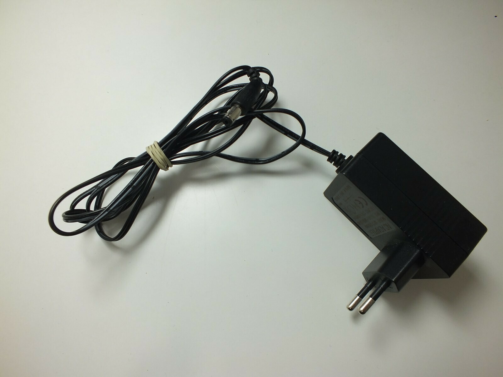 nostalgy-gramofon-suitcase-turntable-stan-bd-product-id