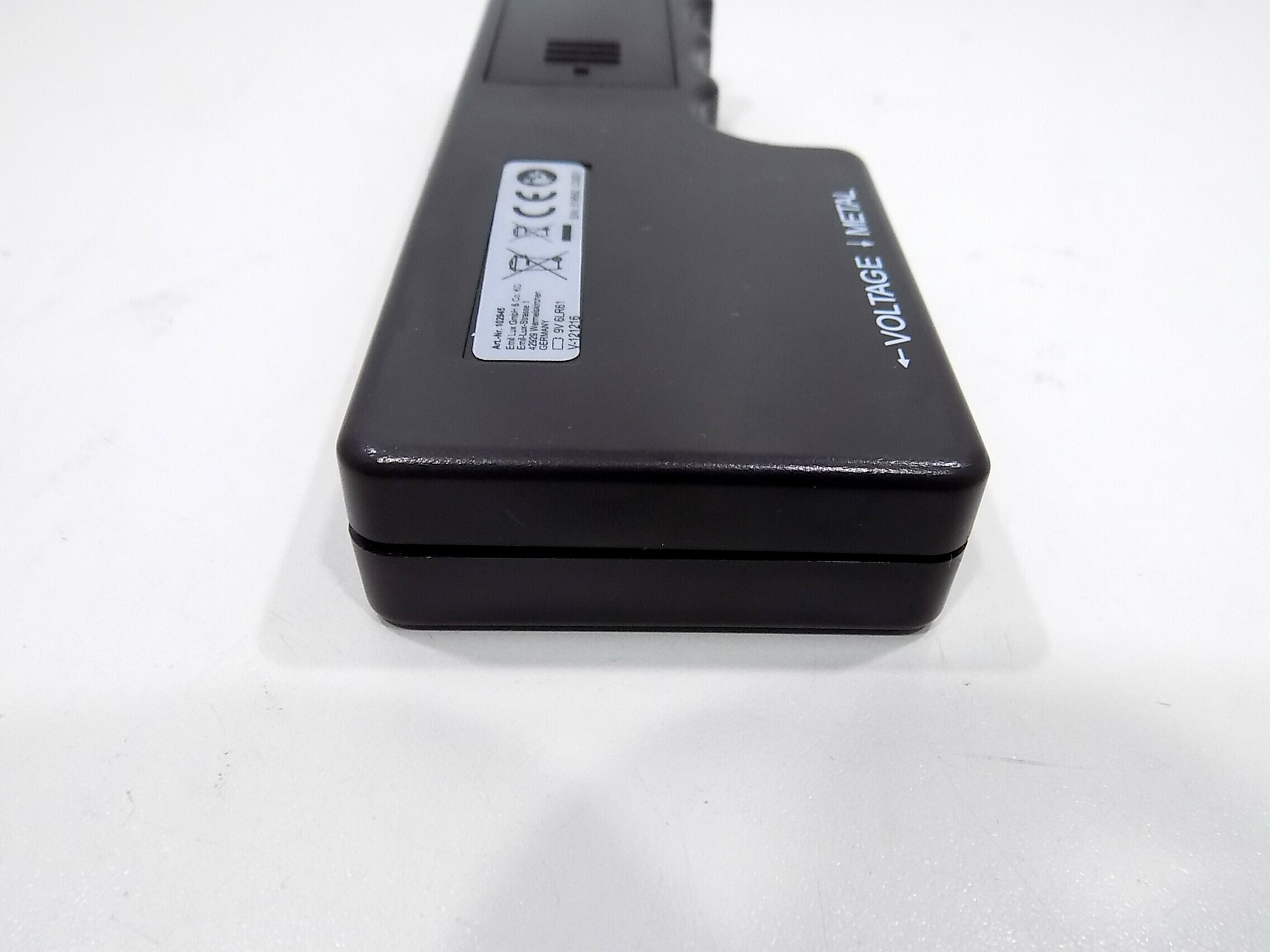 lux-tools-wykrywacz-metalu-i-przewodow-pud-zasilanie-bateryjne