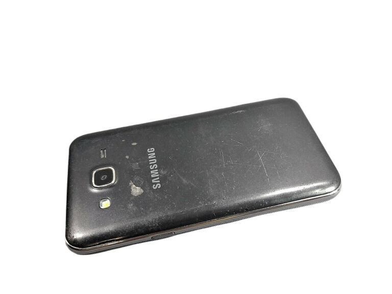 SMARTFON SAMSUNG GALAXY J5 CZARNY 1,5/8 GB