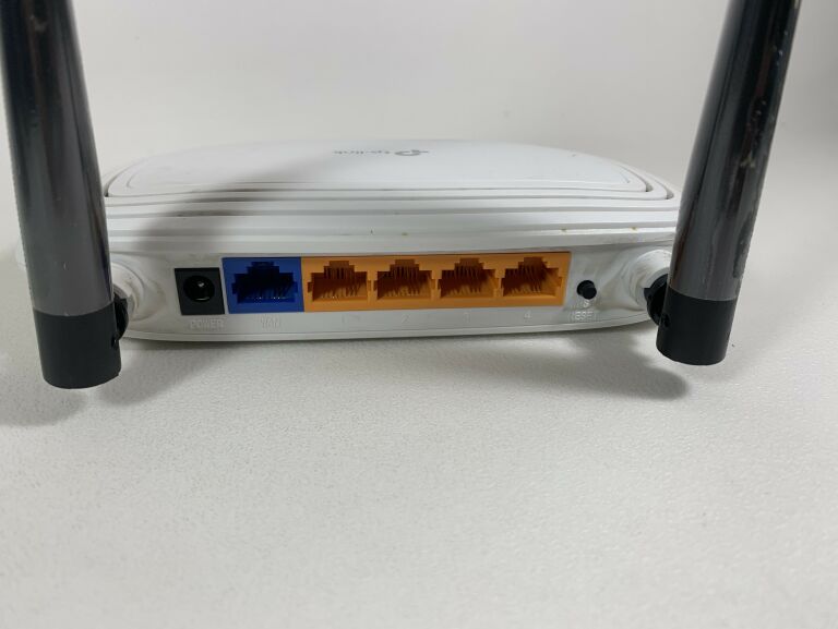 ROUTER TP LINK 300MB/S TL-WR841N
