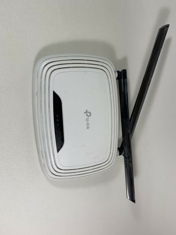 ROUTER TP LINK 300MB/S TL-WR841N