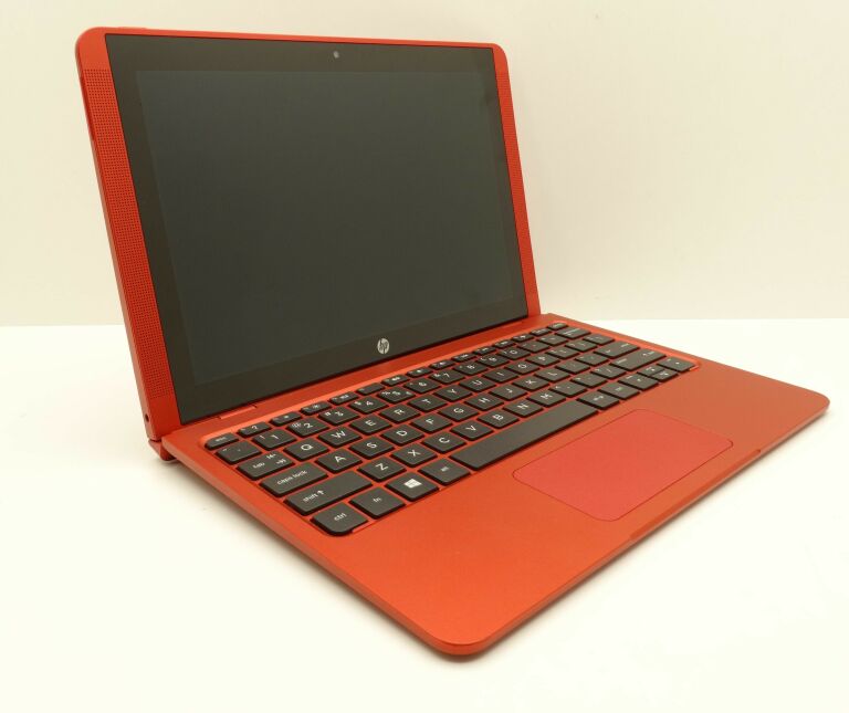 LAPTOP 2W1 HP X2 10-P001