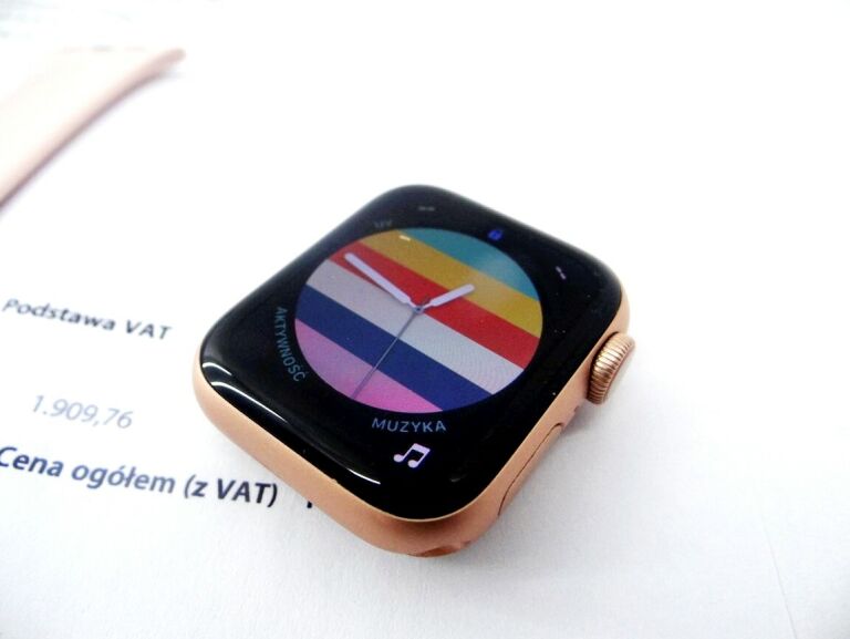 smartwatch-apple-watch-series-6-a2375-model-watch-series-6-gps