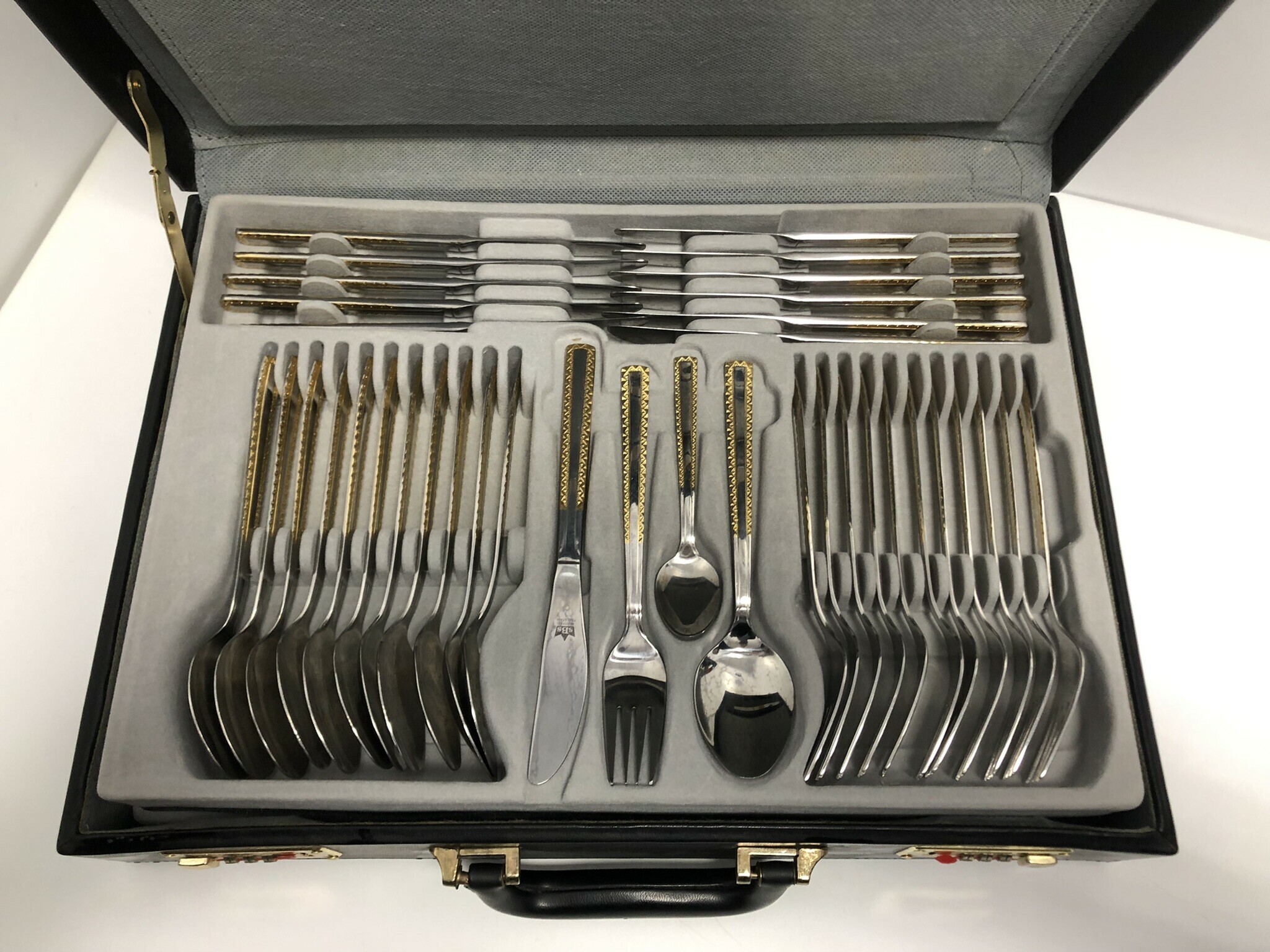 zestaw-pozlacanych-sztuccow-sbs-certyfikat-ean-gtin-9005300366017