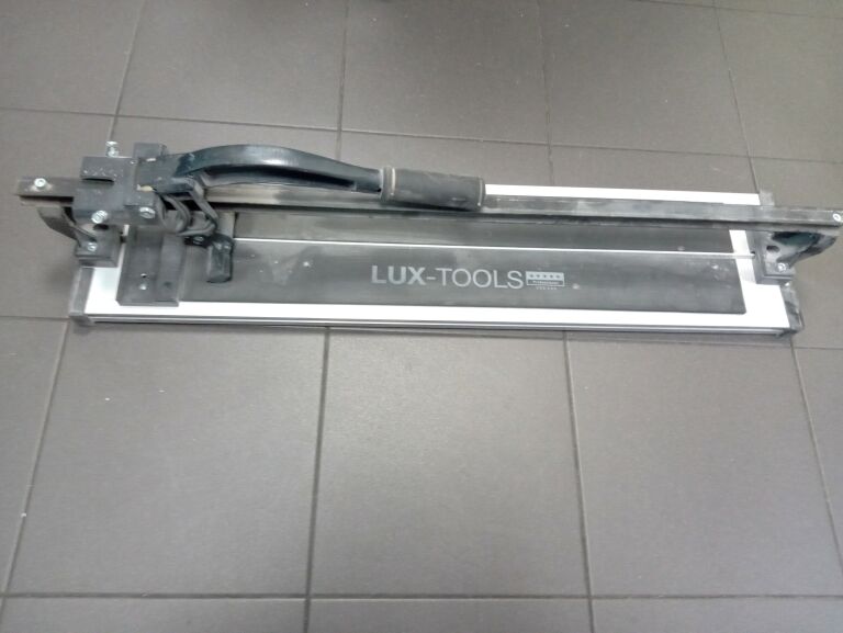 lux-przecinarka-do-glazury-fsm-700-mm-stan-uzywany