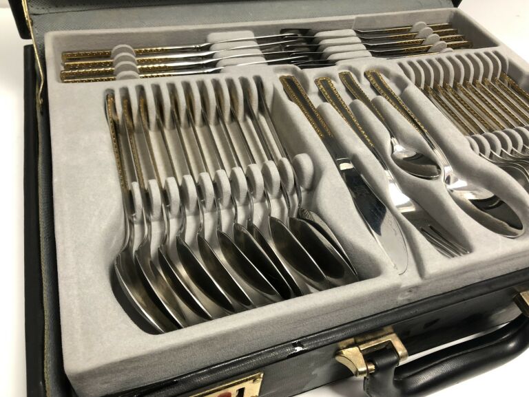 zestaw-pozlacanych-sztuccow-sbs-certyfikat-stan-do-renowacji