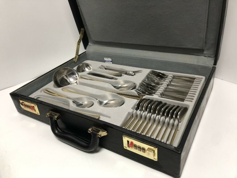 zestaw-pozlacanych-sztuccow-sbs-certyfikat-stan-do-renowacji