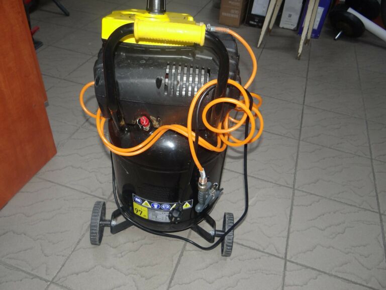 KOMPRESOR STANLEY FATMAX 8117250STF505