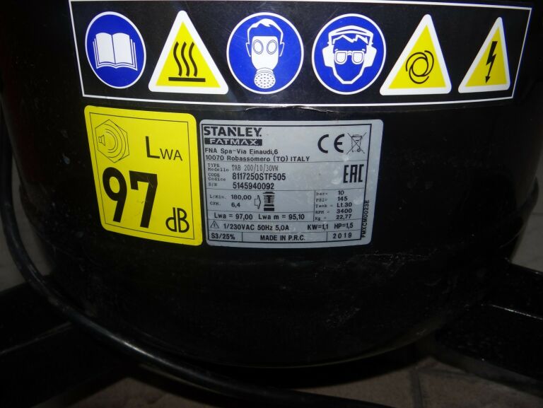 KOMPRESOR STANLEY FATMAX 8117250STF505
