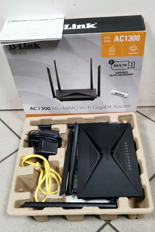 ROUTER D-LINK DIR 853