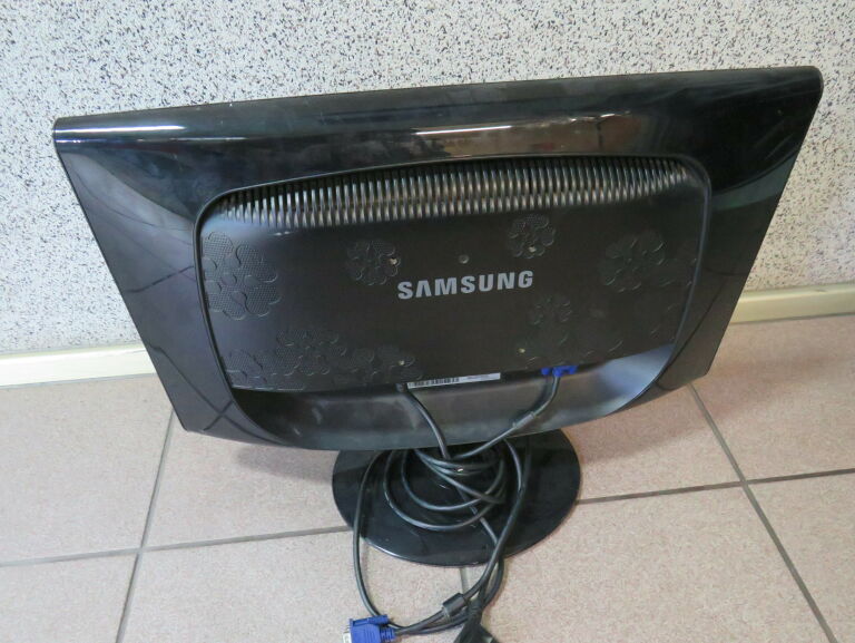 MONITOR SAMSUNG 2233SN