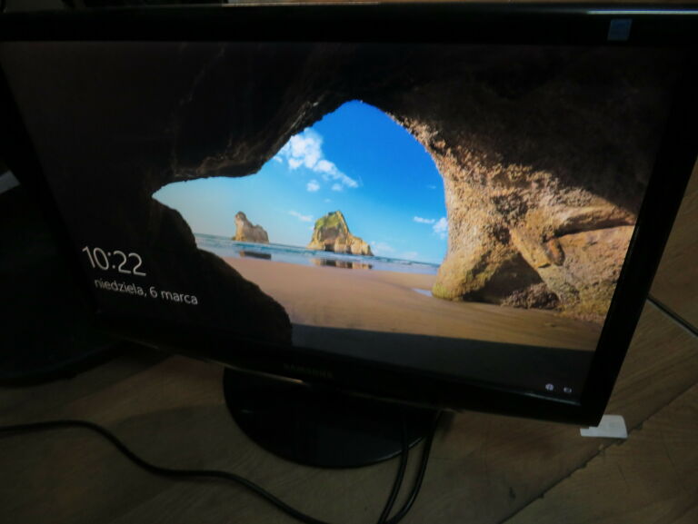 MONITOR SAMSUNG 2233SN