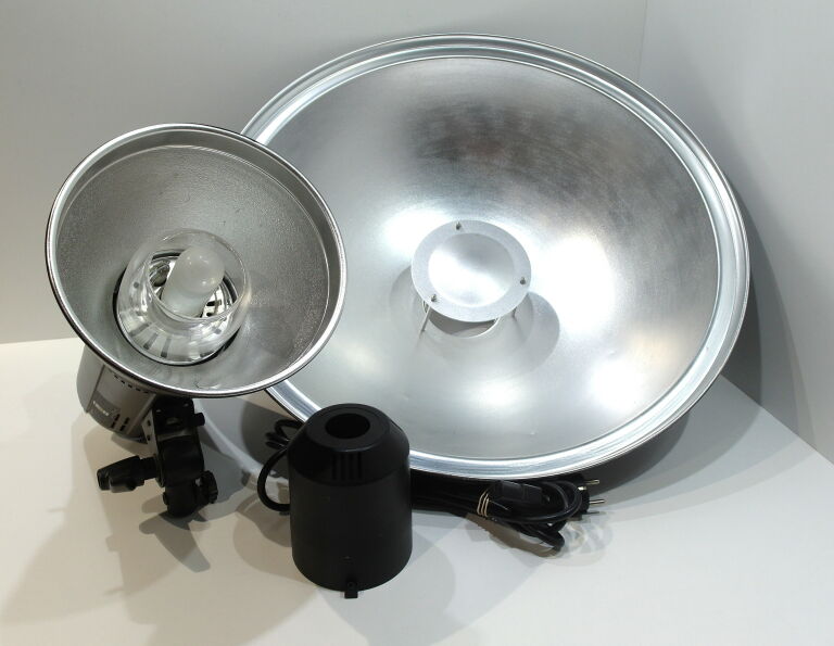 LAMPA STUDYJNA QUADRALITE MOVE 200 ZESTAW