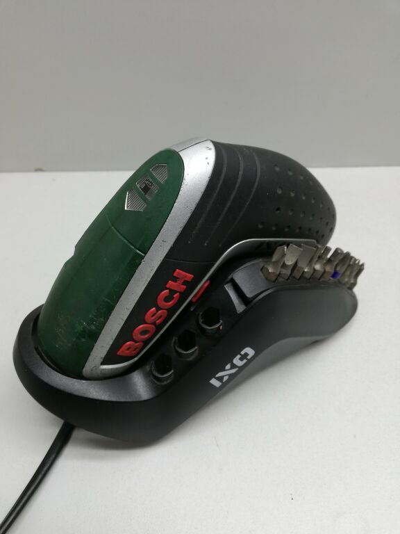 wkretarka-bosch-d-70745-stan-uzywany