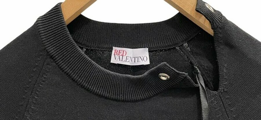 red-valentino-klasa-sama-w-sobie-piekna-sukienka-stan-11323-2