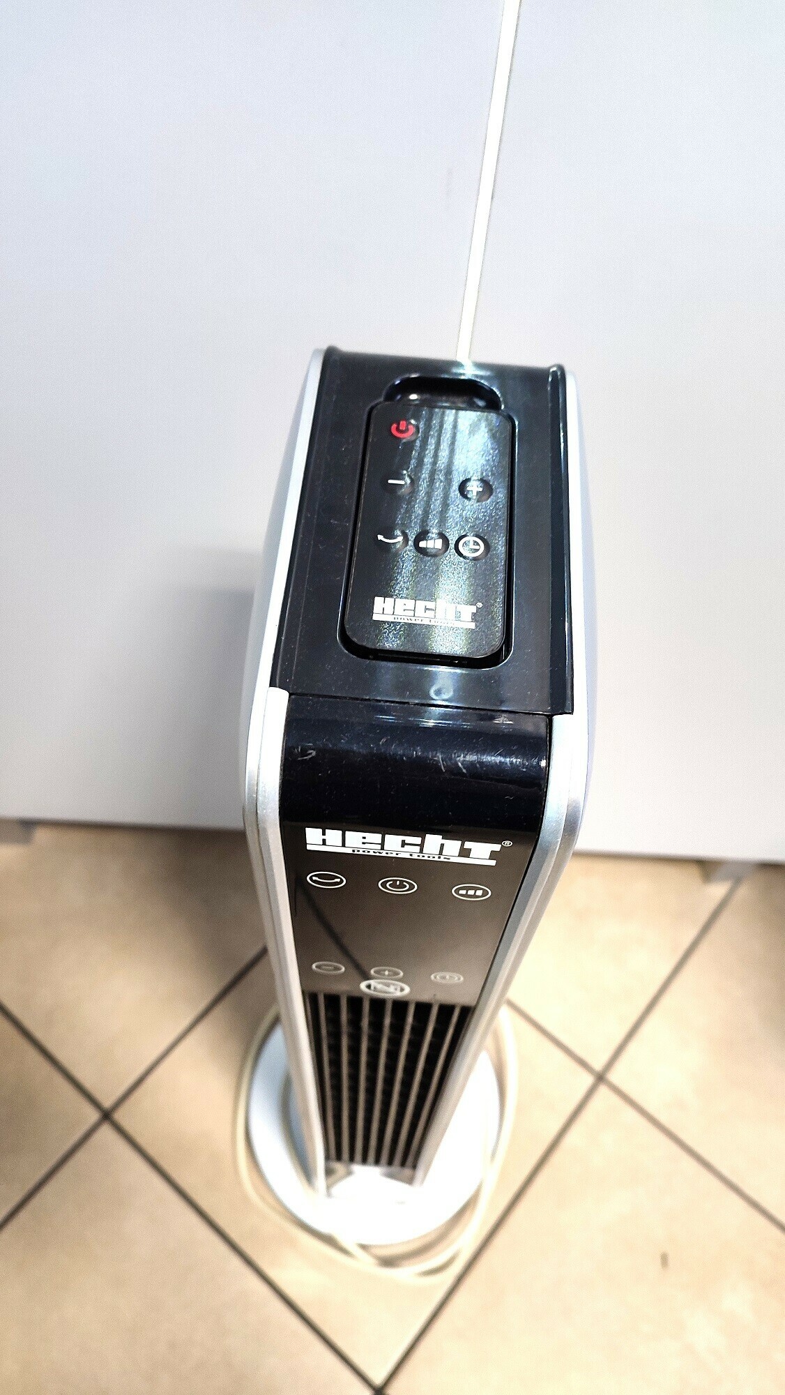 grzejnik-ceramiczny-z-pilotem-obrotowy-hecht-3611-kolor-szary